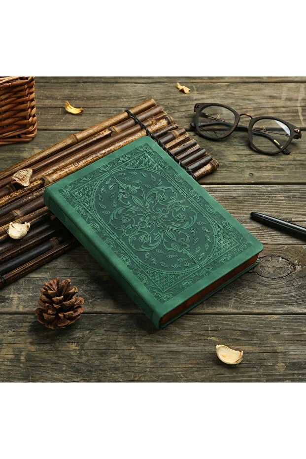 Victoria’s Journals Vintage Old Book Journal Defter 14x20 cm 80 gr 160 Yaprak Çizgili Koyu Yeşil