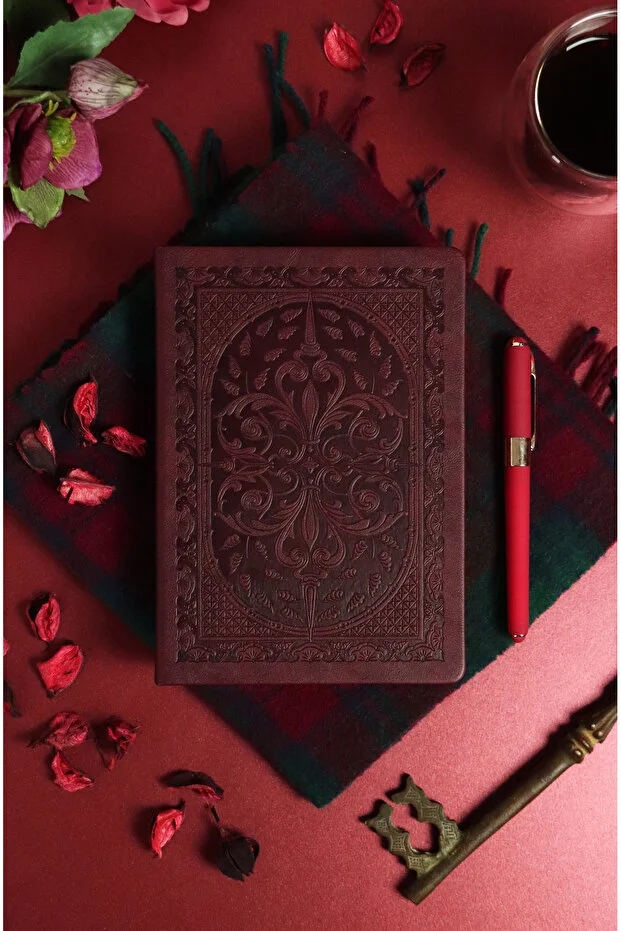 Victoria’s Journals Vintage Old Book Journal Defter 14x20 cm 80 gr 160 Yaprak Çizgili Bordo 124-1696