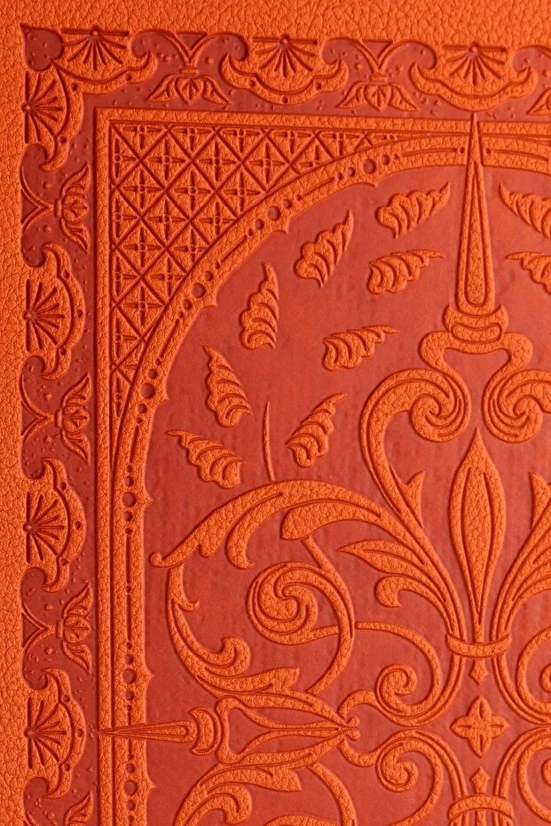 Victoria’s Journals Vintage Old Book Journal Defter 14x20 cm 80 gr 160 Yaprak Çizgili Turuncu