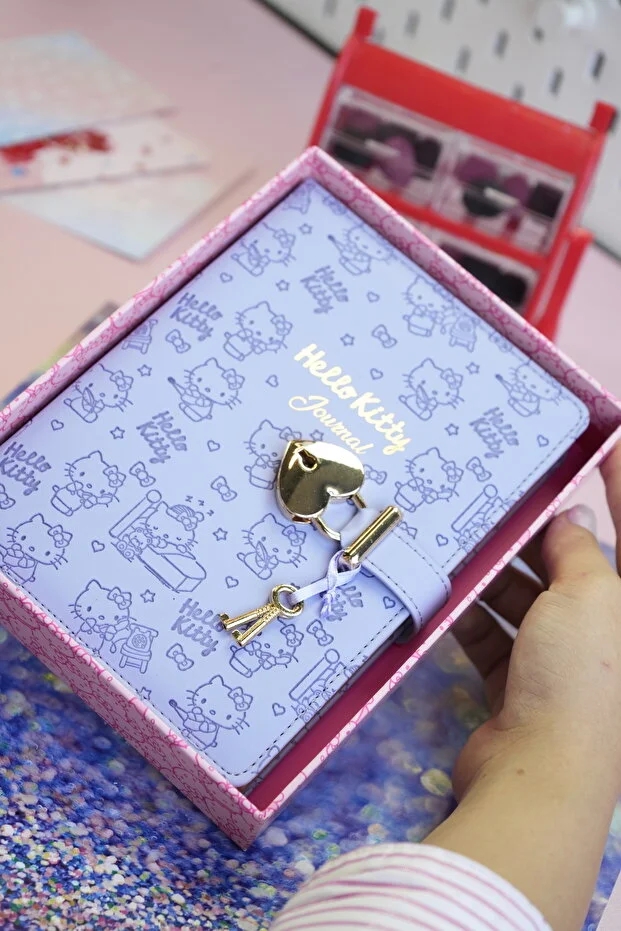 Victoria’s Journals Hello Kitty Kilitli Çizgili Defter 525-1922