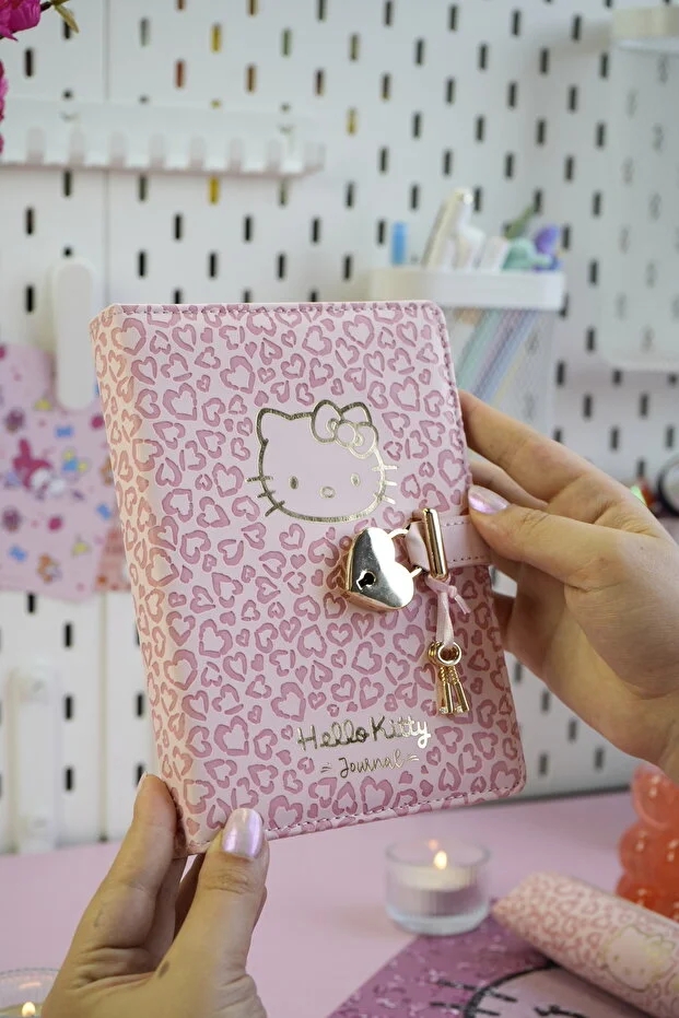 Victoria’s Journals Hello Kitty Hush Hush Kilitli Defter  160 Yaprak, Çizgili Defter 525-1921