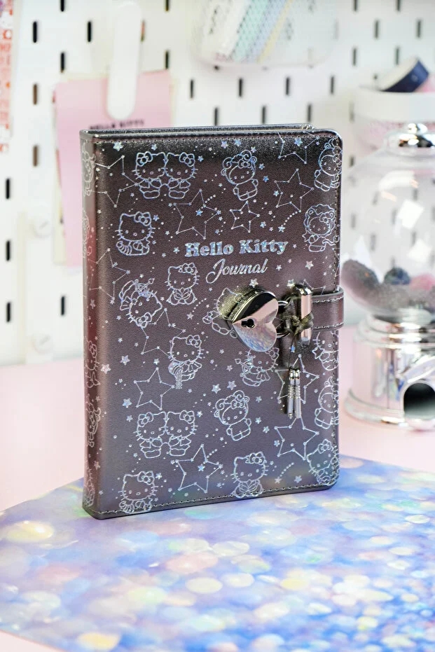 Victoria’s Journals Hello Kitty Hush Hush Kilitli Çizgili Defter – 160 Yaprak, Kutulu, Özel Tasarım Günlük Not Defteri 525-1919