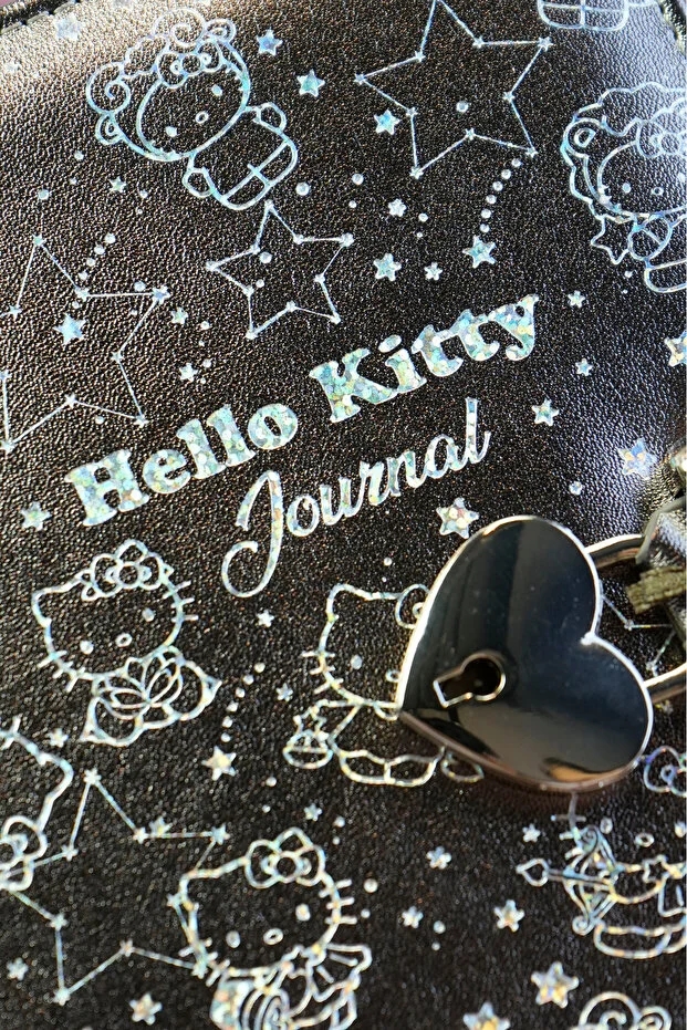 Victoria’s Journals Hello Kitty Hush Hush Kilitli Çizgili Defter – 160 Yaprak, Kutulu, Özel Tasarım Günlük Not Defteri 525-1919