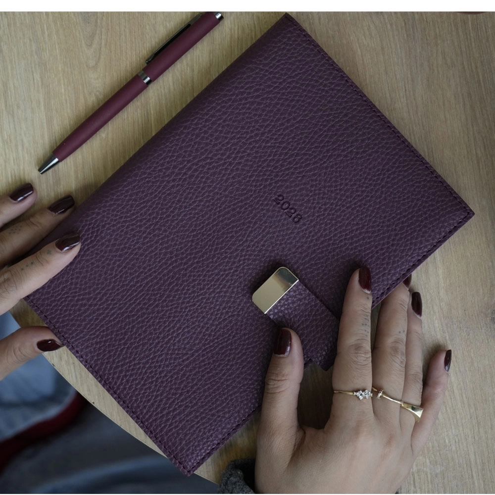 Victoria’s Journals Exclusive A5 2026 Günlük Ajanda Bordo 226-2388