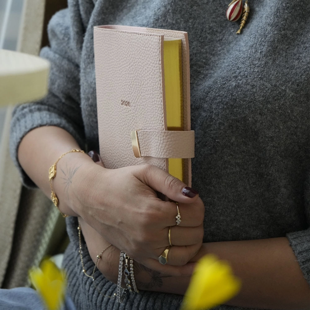 Victoria’s Journals Exclusive A5 2026 Günlük Ajanda Somon 226-2389