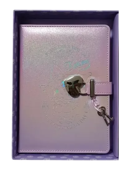 Victoria’s Journals Kuromi Çizgili Defter Kutulu