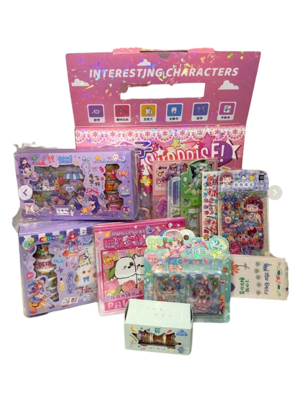 Munis Sürpriz Sticker ve Hediye Kutusu – Kawaii - Anime Dünyasının Eğlenceli Stickerları